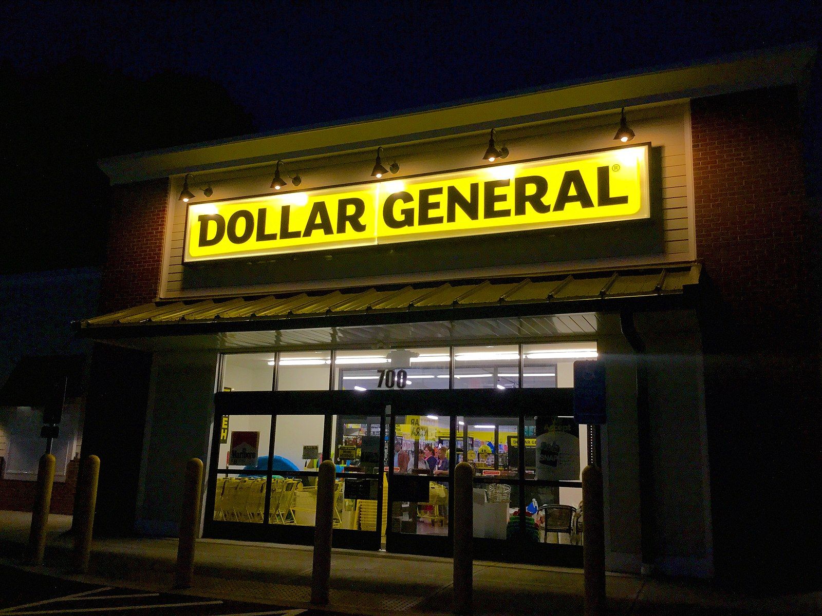 Dollar General store in Kensington, Connecticut. Photo via Wikimedia Commons