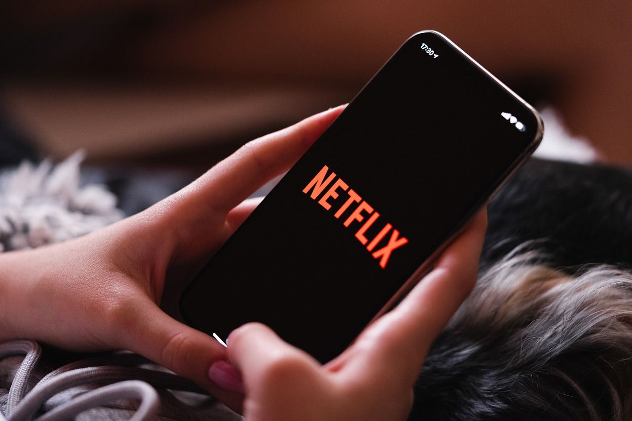 Despite speculation, Netflix did not announce a U.S. price hike alongside its Q3 report, a move some analysts had anticipated.