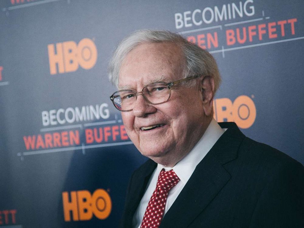 Warren Buffett attends the "Becoming Warren Buffett" World Premiere at The Museum of Modern Art on January 19, 2017 in New York City. (Photo by J. Kempin/Getty Images)