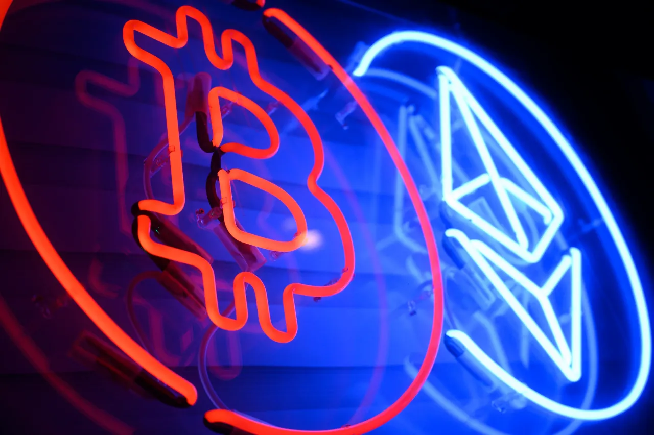 Bitcoin, Ethereum Year-End Calm Leaves Crypto Vulnerable To January Shock,  Says Analyst