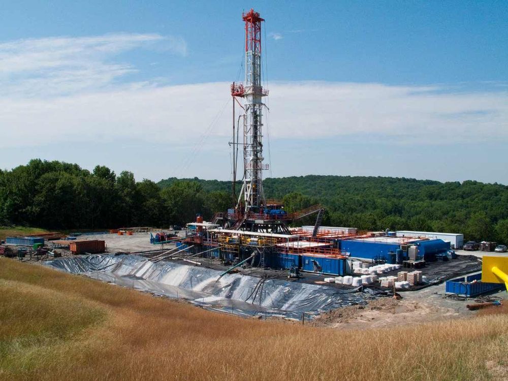Hydrofracking well for natural gas in Dimock, Pennsylvania. (Image Source: Getty Images)