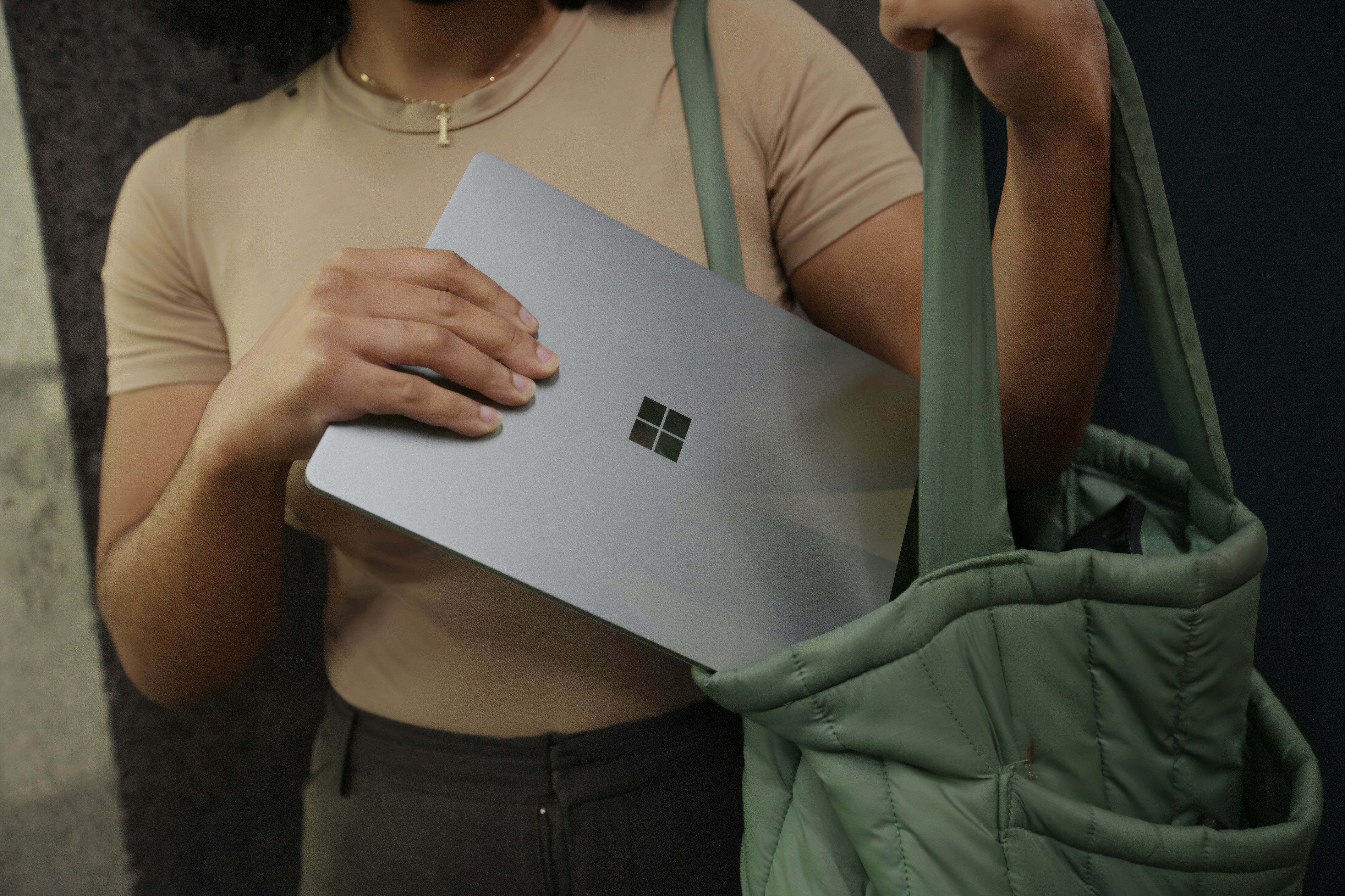 The analyst reportedly believes that Microsoft’s lead has now diminished in both the cloud business and code generation business, which will make it hard for the firm to continue to outperform.
